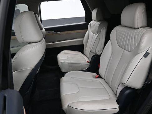 Used 2023 Hyundai Palisade Limited w/ Cargo Package FWD image 27