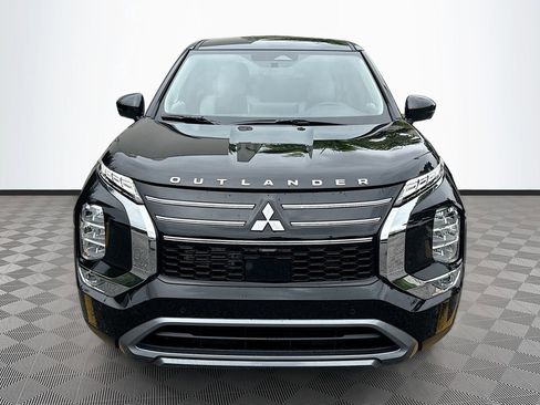 New 2026 Mitsubishi Outlander SE FWD image 2