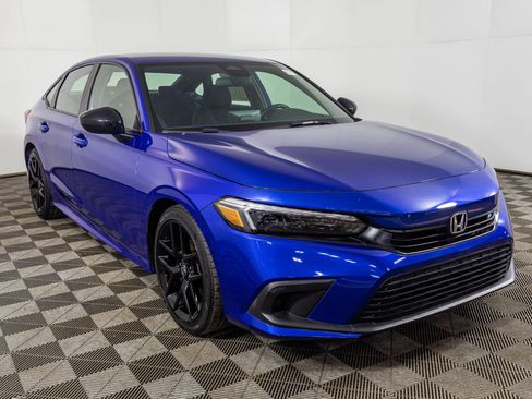 Used 2024 Honda Civic Sport image 9