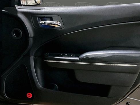 Used 2014 Dodge Charger SXT image 12