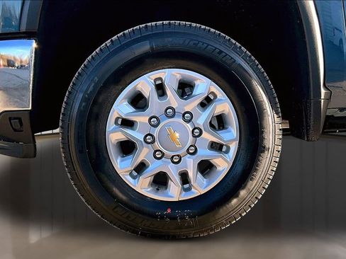 New 2026 Chevrolet Silverado 2500 LTZ w/ LTZ Premium Package AWD/4WD image 11