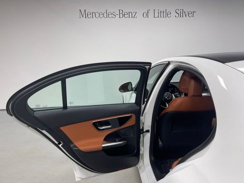 Used 2023 Mercedes-Benz C 300 4MATIC Sedan image 23