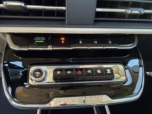 New 2026 Lincoln Corsair Premiere image 27