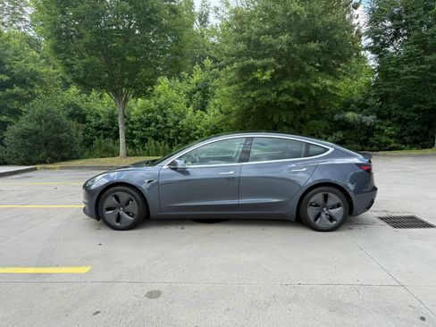Used 2020 Tesla Model 3 Long Range AWD/4WD image 2