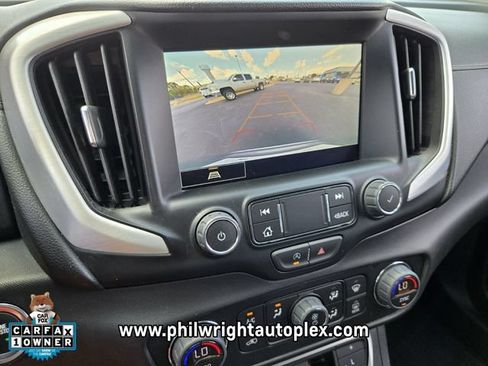 Used 2024 GMC Terrain SLT AWD/4WD image 23
