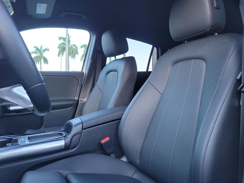 Certified 2025 Mercedes-Benz GLA 250 image 23