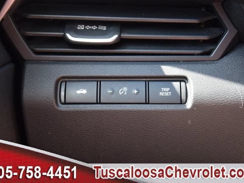 Used 2025 Nissan Altima 2.5 SV FWD image 38