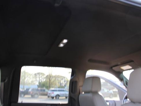 Used 2022 Chevrolet Silverado 2500 LTZ w/ LTZ Convenience Package image 23