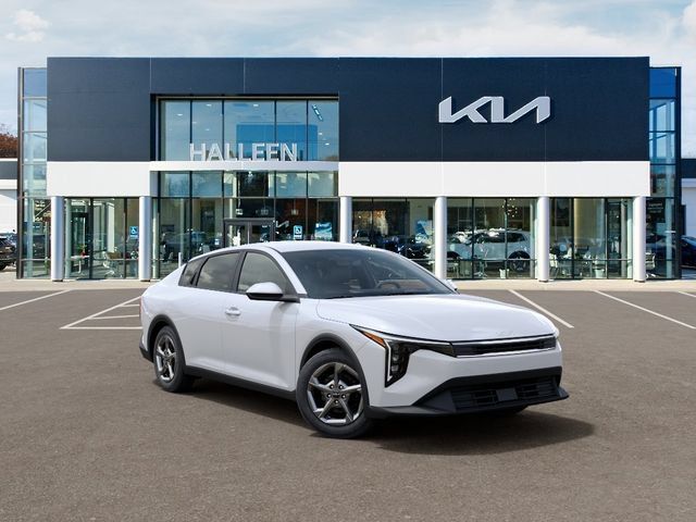 New 2026 Kia K4 FWD image 8