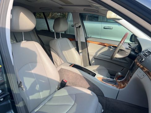 Used 2008 Mercedes-Benz E 350 4MATIC Wagon image 22