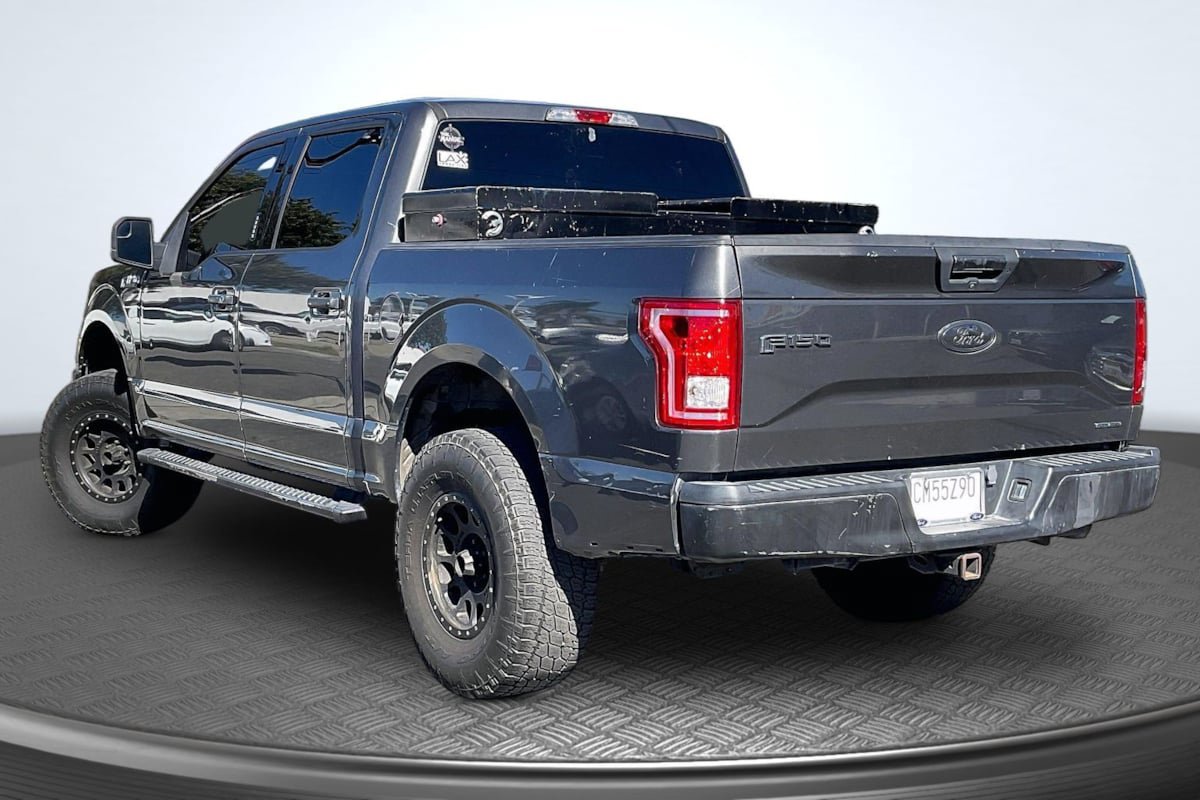 Used 2016 Ford F150 XLT w/ Equipment Group 301A Mid RWD image 2