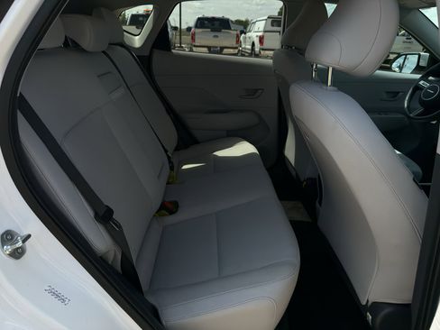 Used 2024 Hyundai Kona SEL FWD image 26