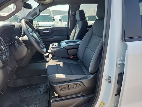 Certified 2022 Chevrolet Silverado 1500 Custom AWD/4WD image 30