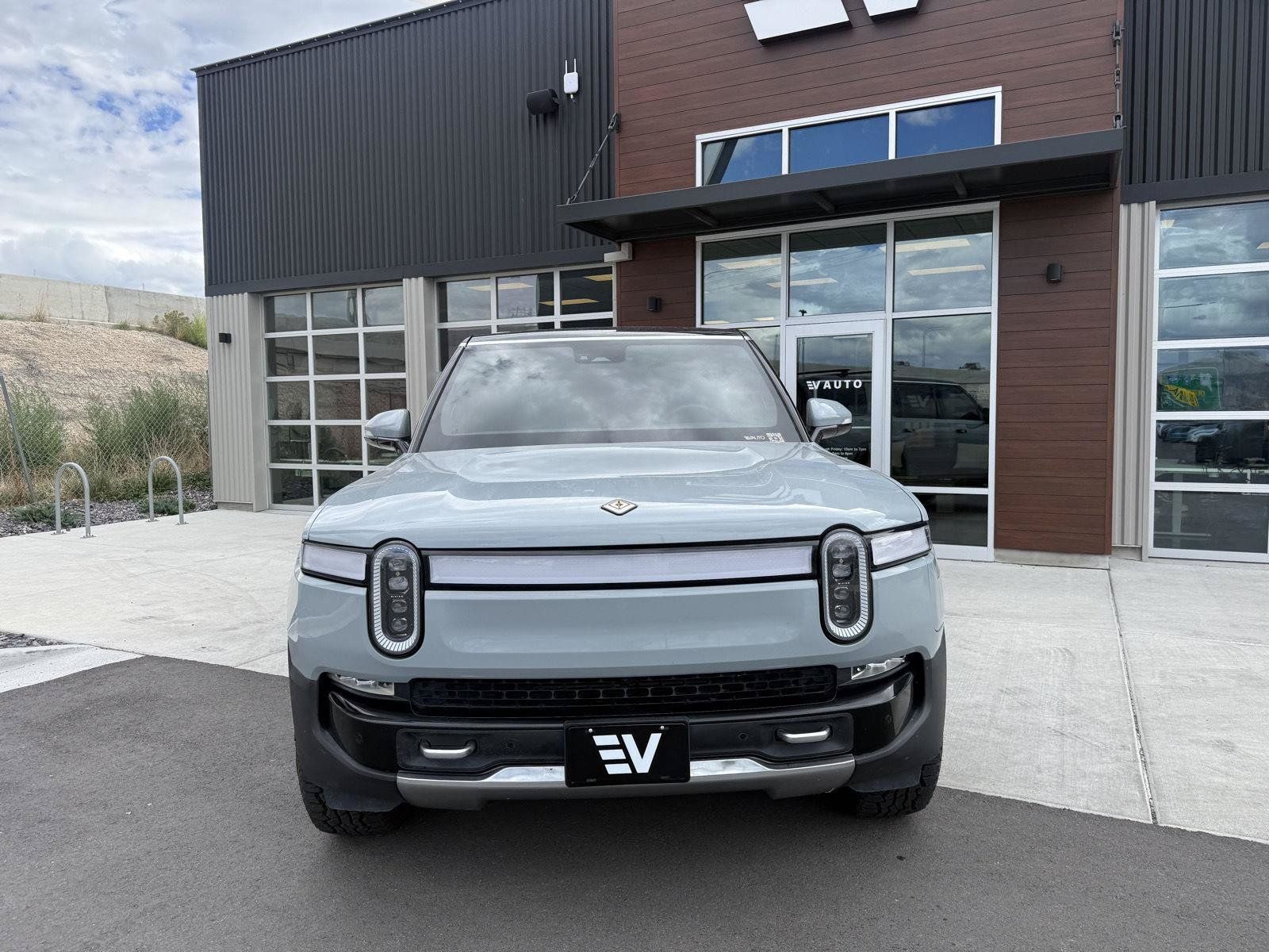 Used 2023 Rivian R1S Launch Edition Quad AWD/4WD image 3