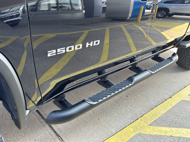 Used 2025 Chevrolet Silverado 2500 ZR2 w/ Technology Package AWD/4WD image 14