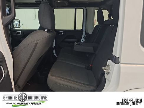 Used 2024 Jeep Wrangler Unlimited Sahara AWD/4WD image 25