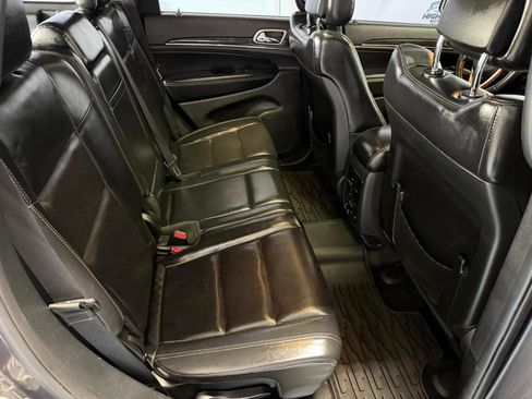Used 2017 Jeep Grand Cherokee Limited w/ Luxury Group II image 23