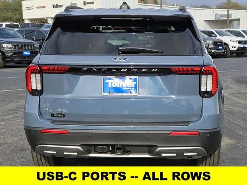 New 2026 Ford Explorer Active w/ Active Comfort Package image 8