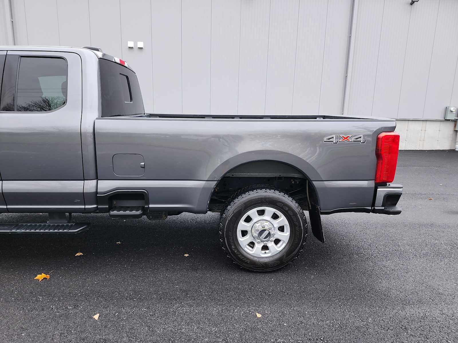 Used 2023 Ford F350 XLT w/ Snow Plow Prep Package AWD/4WD image 16