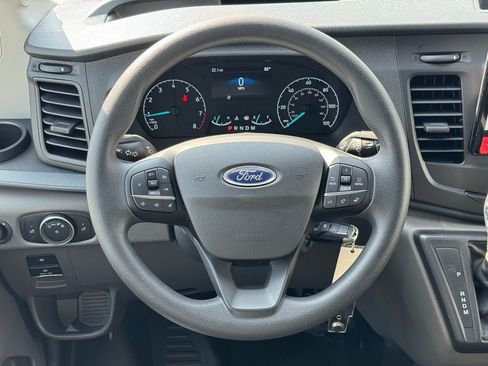 New 2025 Ford Transit 250 148 Medium Roof image 11