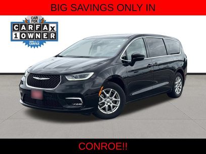 Used 2024 Chrysler Pacifica Touring-L