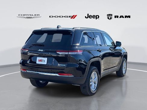 New 2025 Jeep Grand Cherokee Laredo X image 2