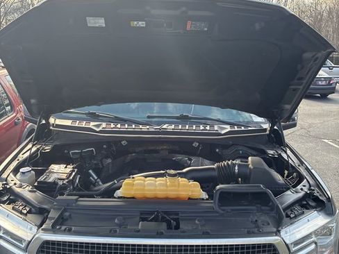 Used 2019 Ford F150 Platinum w/ Equipment Group 701A Luxury image 10