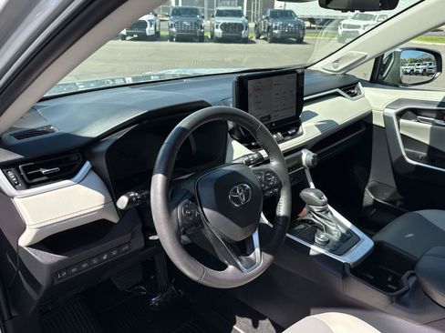Used 2025 Toyota RAV4 Limited w/ Advanced Technology Package AWD/4WD image 10