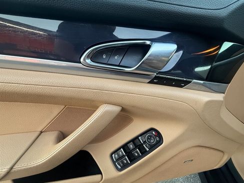 Used 2016 Porsche Panamera 4 Edition w/ Premium Package Plus AWD/4WD image 16