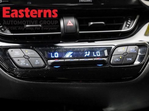 Used 2020 Toyota C-HR LE image 19