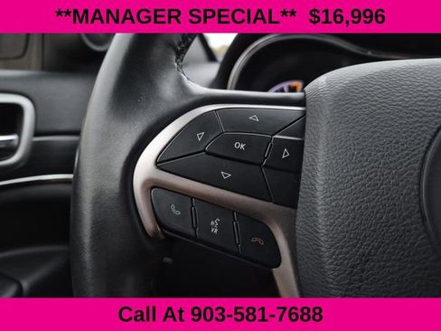 Used 2019 Jeep Grand Cherokee Limited image 32