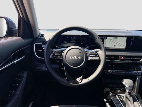 New 2026 Kia Seltos S FWD image 22