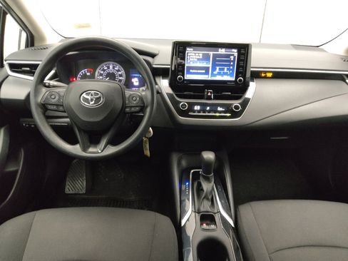 Used 2022 Toyota Corolla LE image 22