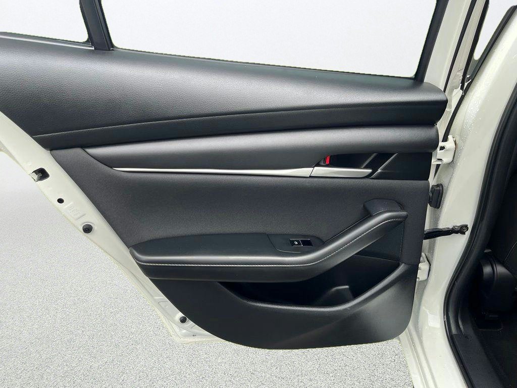 Used 2024 MAZDA MAZDA3 s FWD image 23