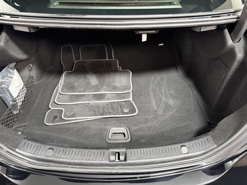 Used 2022 Mercedes-Benz E 350 4MATIC Sedan image 6