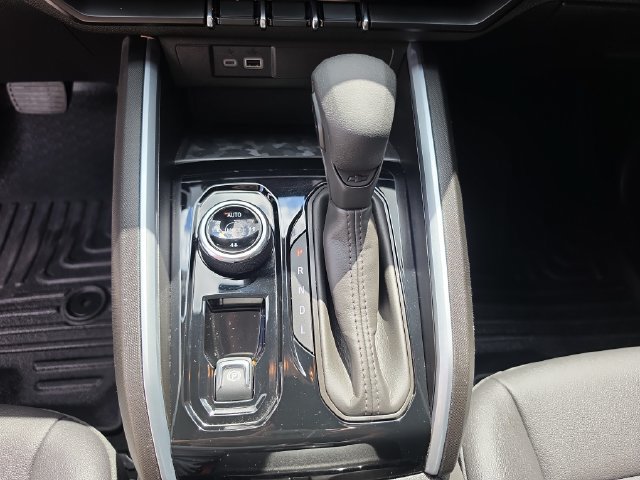 Certified 2024 Chevrolet Colorado Trail Boss w/ Advanced Trailering Package AWD/4WD image 22