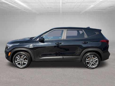 Used 2022 Kia Seltos LX AWD/4WD image 7