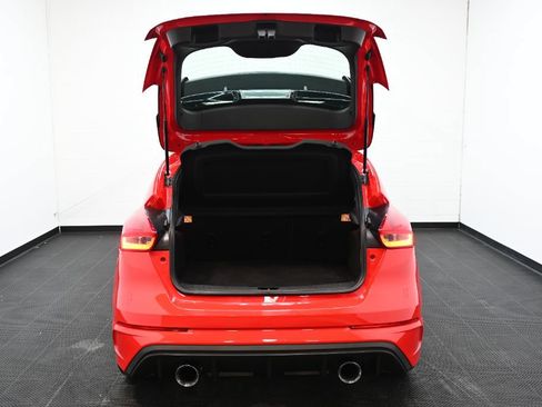 Used 2018 Ford Focus RS AWD/4WD image 45