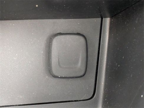 Used 2019 GMC Canyon Denali image 24