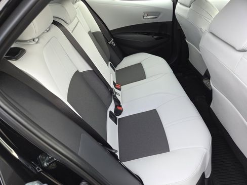 Used 2026 Toyota Corolla XSE image 6