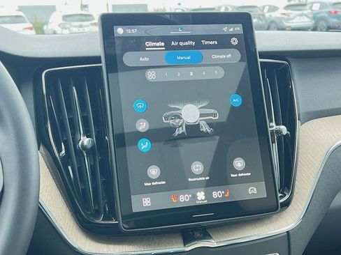 New 2026 Volvo XC60 B5 Plus w/ Protection Package Premier image 21