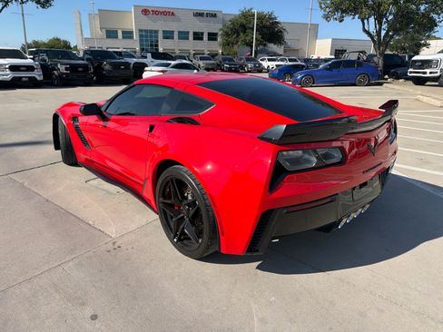 Used 2017 Chevrolet Corvette Z06 RWD image 3