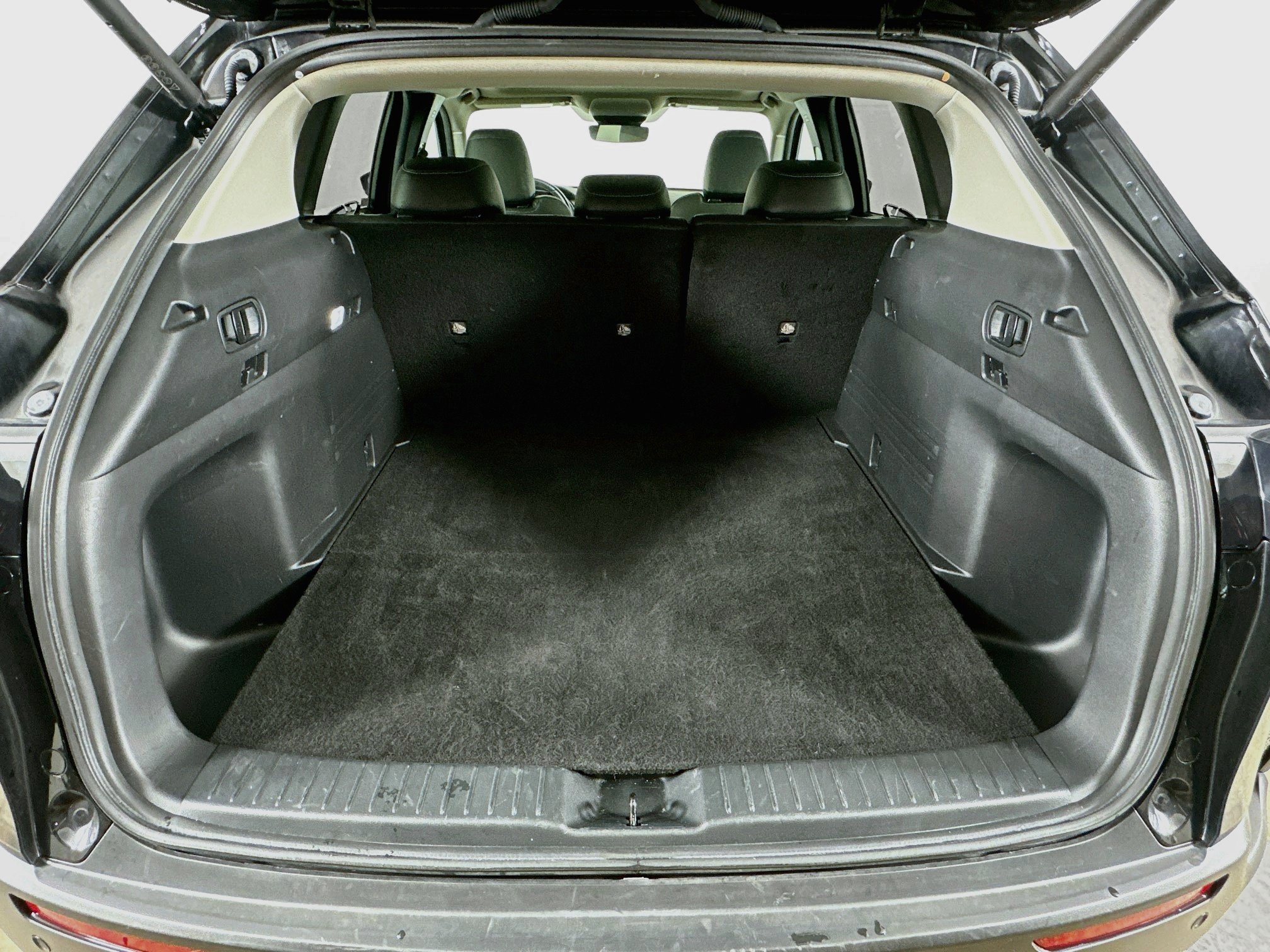 Used 2026 MAZDA CX-50 AWD 2.5 S w/ Preferred Pkg image 29