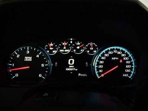 Used 2019 Chevrolet Suburban Premier w/ Premier Plus Edition image 15