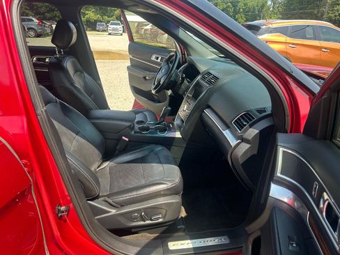Used 2016 Ford Explorer Limited FWD image 15