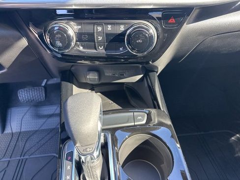 New 2026 Chevrolet Trax LT w/ Sunroof Package image 20