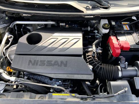 Used 2025 Nissan Rogue SV w/ SV Premium Package FWD image 32
