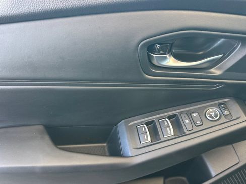 Used 2025 Honda Accord SE image 11