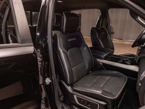 Used 2019 RAM 1500 Laramie w/ Sport Appearance Package AWD/4WD image 26