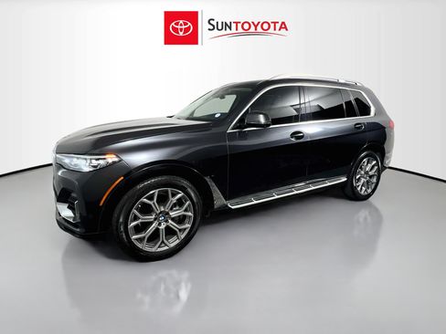 Used 2022 BMW X7 xDrive40i w/ Premium Package AWD/4WD image 9
